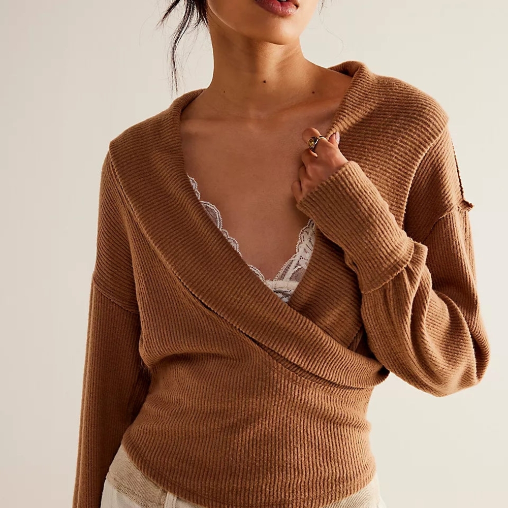 Free People We The Free Hold Me Close Pullover Sweater - Tobacco Brown M